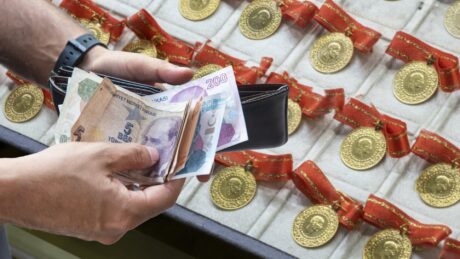 Každý dlouhodobý investor by měl mít v portfoliu velký podíl zlata, tvrdí Kilimci. Ilustrační foto: iStock