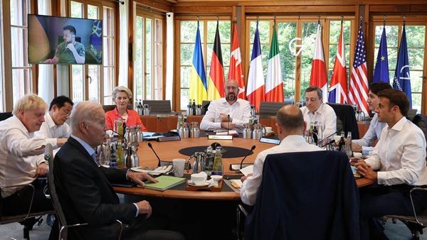 summit G7