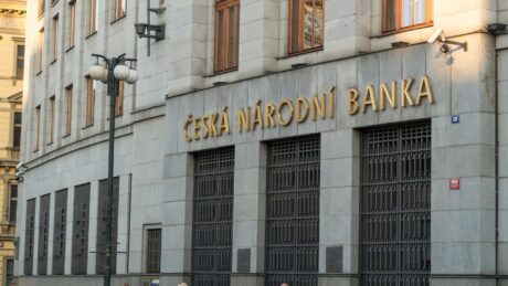 Letos tuzemská centrální banka zatím nakoupila přesně 400 tisíc troyských uncí (12,44 tuny) zlata. Ilustrační foto: iStock
