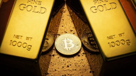 Světový gigant BlackRock věří bitcoinu a zlatu. Ilustrační foto: iStock