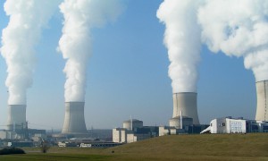 Nyní je odstavena třetina francouzských jaderných reaktorů, které společnost EDF podrobuje bezpečnostním testům. Foto: wikimedia.org
