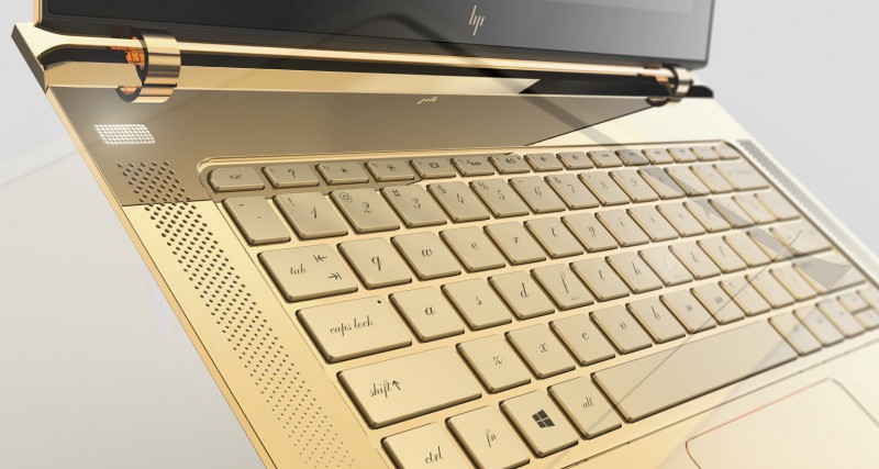 Zlatý notebook, klávesnice