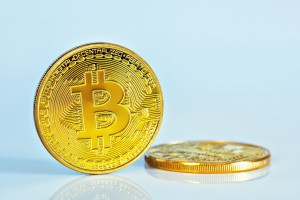 Během minulého týdne se hodnota jednoho bitcoinu vyšplhala až na 530 amerických dolarů (zhruba 18.850 Kč)