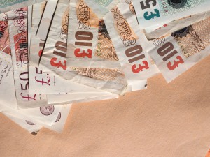 Britská libra by v případě brexitu toho ztratila na hodnotě, což by vedlo k prudkému nárůstu spotřebitelských cen. Foto: Shutterstock