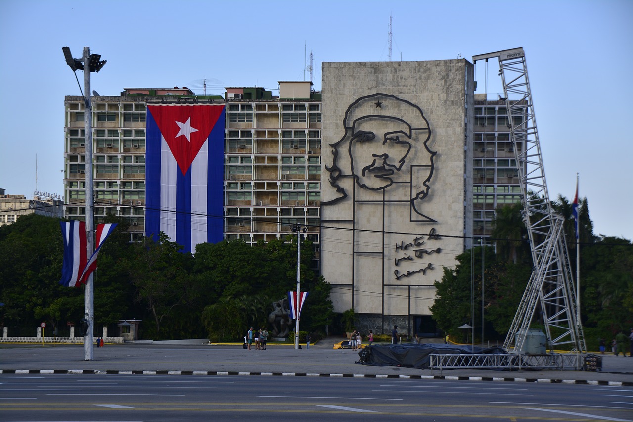 cuba-2662046_1280.jpg