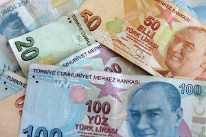 Propad turecké liry se zrychlil se silným růstem dolaru po prezidentských volbách v USA před dvěma týdny. Ilustrační foto: iStockphoto.com