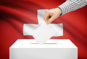 Švýcaři dnes v referendu podle očekávání odmítli zavedení stálého příjmu pro všechny. Foto: Shutterstock